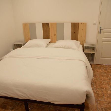 Apartament Dg Location Saint-Quentin  Zewnętrze zdjęcie