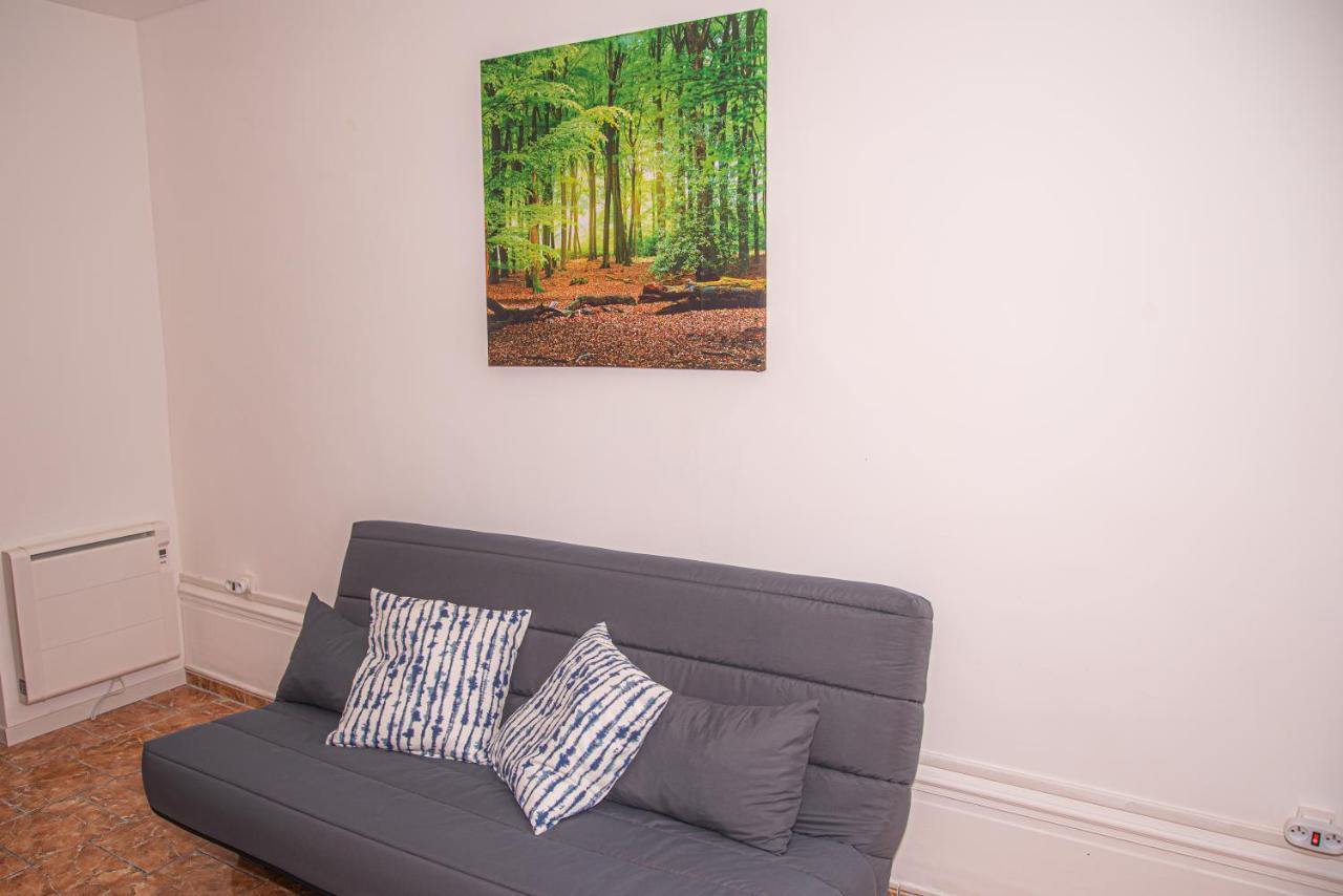 Apartament Dg Location Saint-Quentin  Zewnętrze zdjęcie