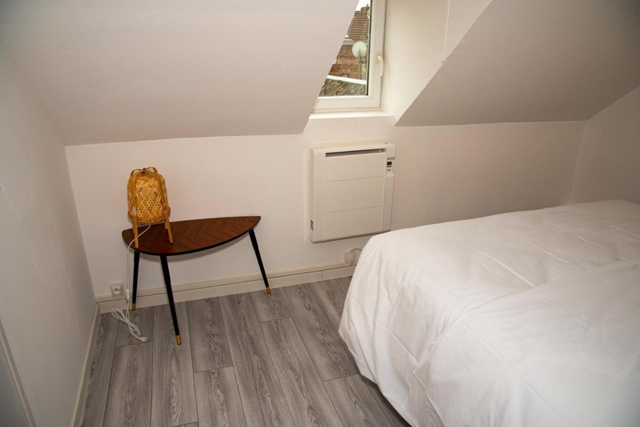 Apartament Dg Location Saint-Quentin  Zewnętrze zdjęcie